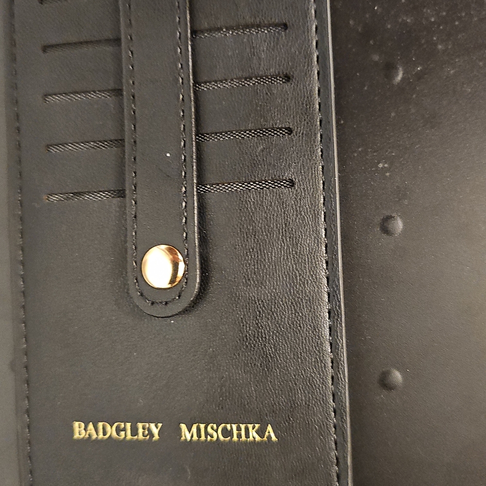 Badgley Mischka Long Black Cardholder